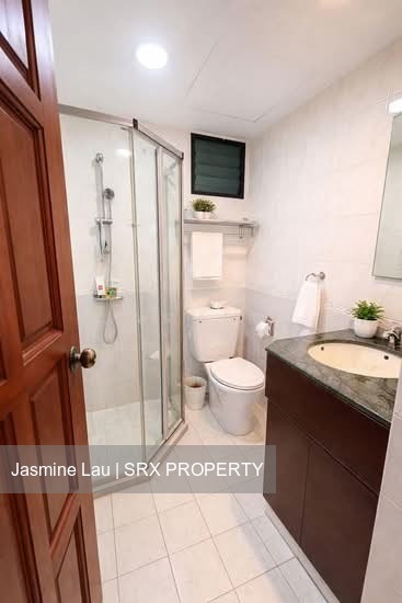 Simsville (D14), Condominium #556475231